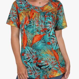 Short Sleeve Flowy Summer Top with Round Neck and Pleated Front